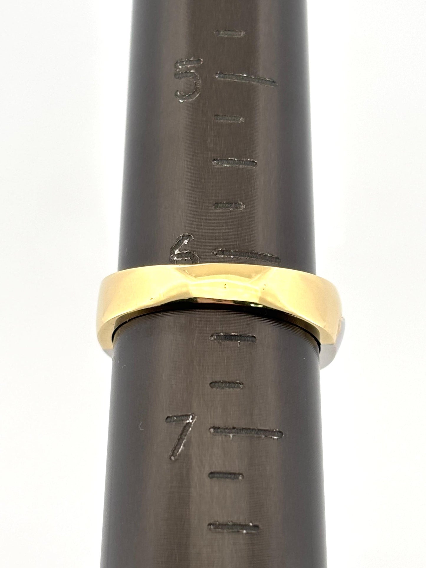 Swirled Platinum & 18K Yellow Gold 0.15ctw Round Cut Diamond Band Ring