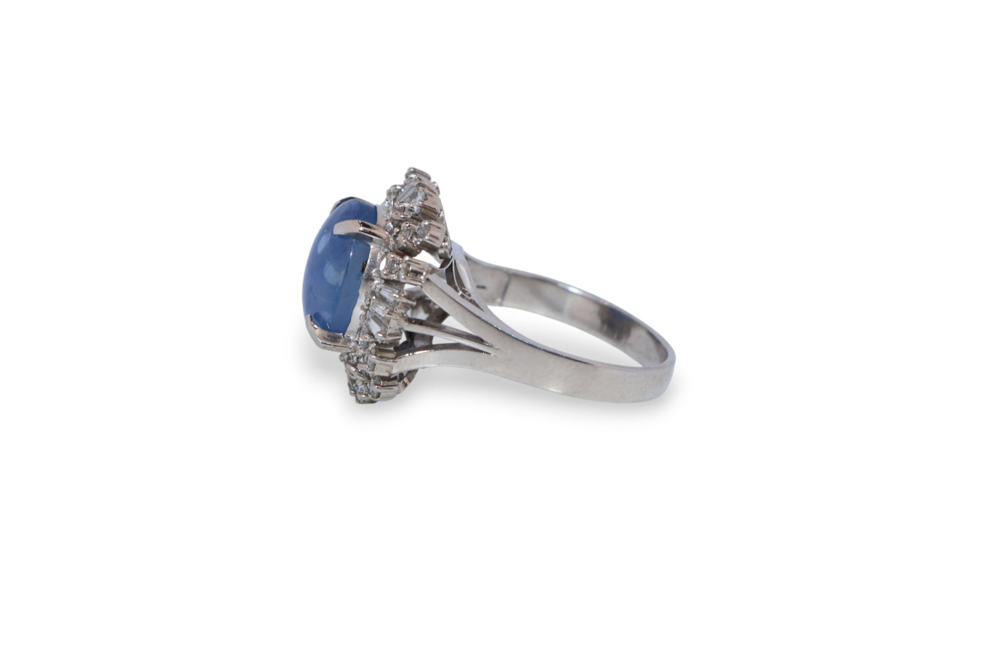 Platinum Blue Sapphire & 0.79ctw Diamond Estate Vintage Ring