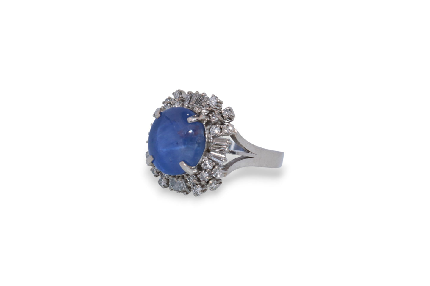 Platinum Blue Sapphire & 0.79ctw Diamond Estate Vintage Ring