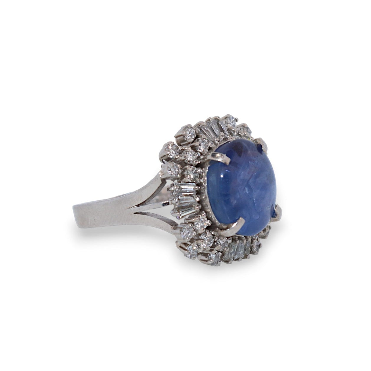 Platinum Blue Sapphire & 0.79ctw Diamond Estate Vintage Ring