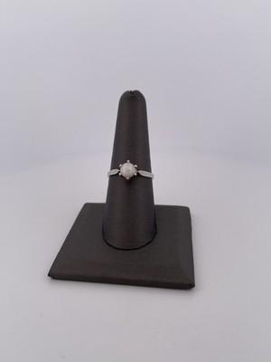 10k White Gold Pearl Ring/ Size 8/ 2.4g