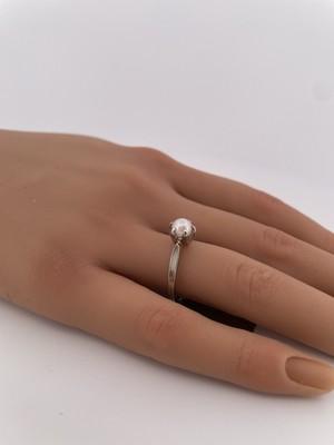 10k White Gold Pearl Ring/ Size 8/ 2.4g
