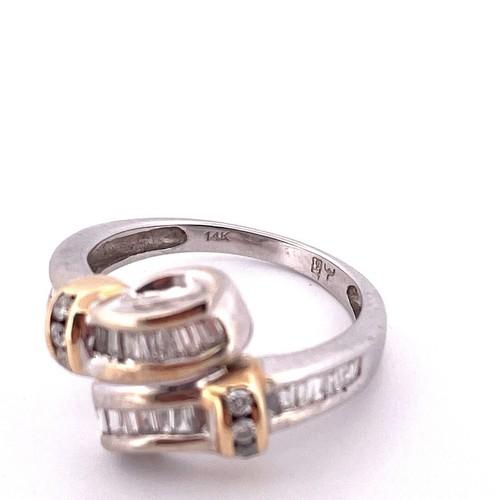 14K White & Yellow Gold Round & Baguette Cut Diamond Ring Size 6.75