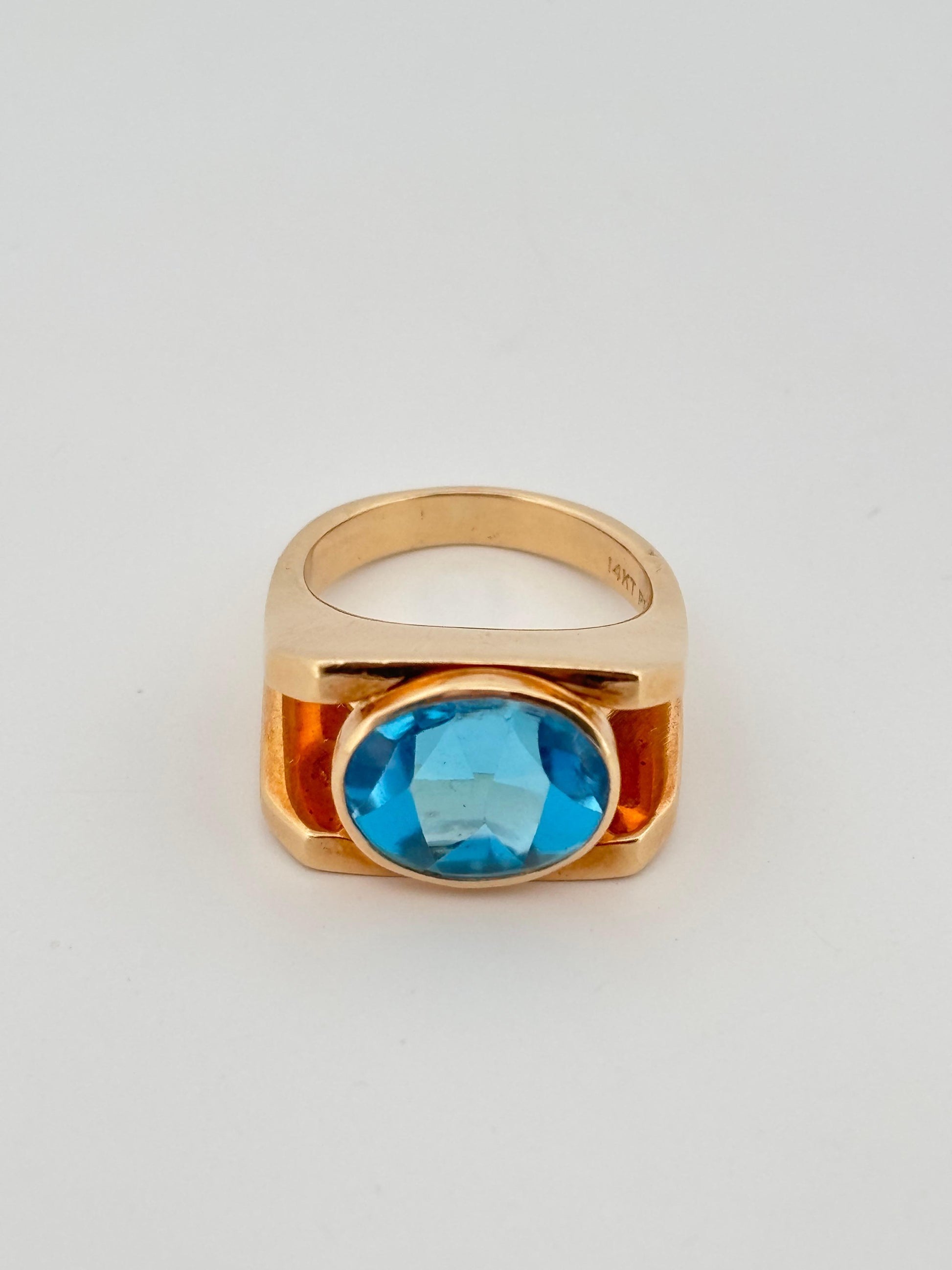 14K Yellow Gold Oval Cut 4.50ctw Swiss Blue Topaz Ring
