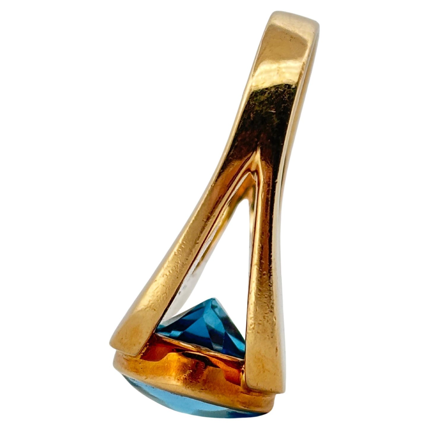 14K Yellow Gold Oval Cut 4.50ctw Swiss Blue Topaz Ring