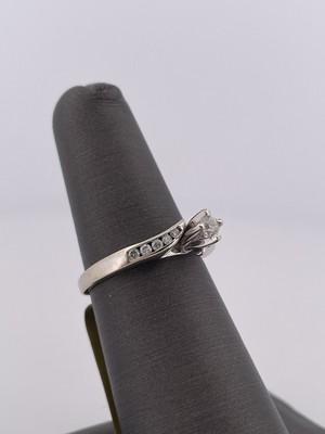 14k White Gold 0.30ctw Diamond Ring/ Size 5.5/ 2.9g