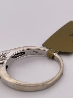 14k White Gold 0.30ctw Diamond Ring/ Size 5.5/ 2.9g