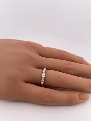 14k White Gold 0.70ctw Diamond Band/ Size 6.25/ 2.9g