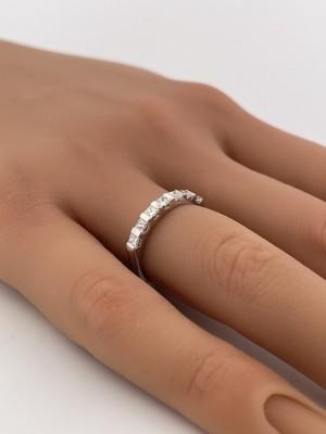 14k White Gold 0.70ctw Diamond Band/ Size 6.25/ 2.9g