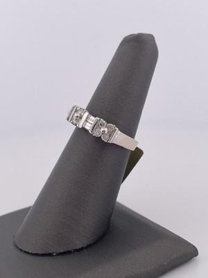 14k White Gold 0.75ctw Diamond Ring/ Size 6.75/ 4.4g