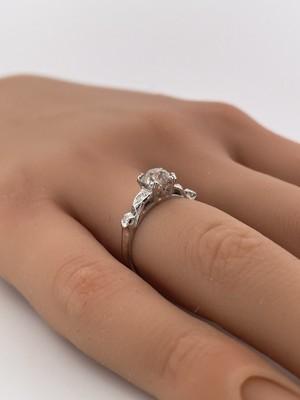 14k White Gold 0.80ctw Old Mine Cut Center Stone Diamond Ring/ Size 5.5/ 2.3g