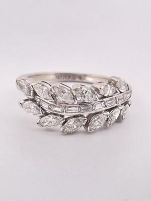 14k White Gold 2.20ct Diamond Leaf Ring