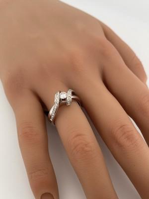 14k White Good 0.30ct Center Stone & 0.25ct Setting Stones/ Size 7/ 6.2g