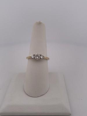 14k Yellow Gold 0.80ctw Diamond Ring/ Size 7.25/ 2.8g
