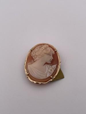 14k Yellow Good Cameo Pendant/Brooch