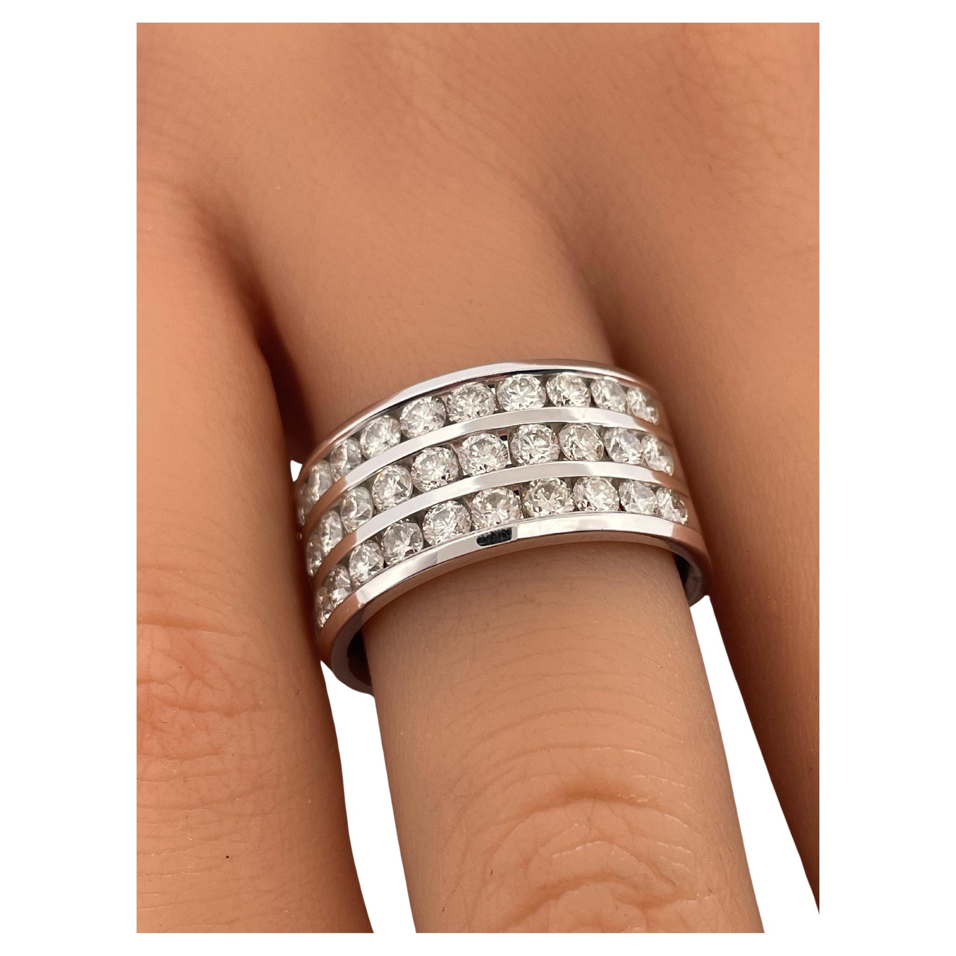 1.65ctw I-J SI1-SI2 Diamond Band Set in 14K White Gold