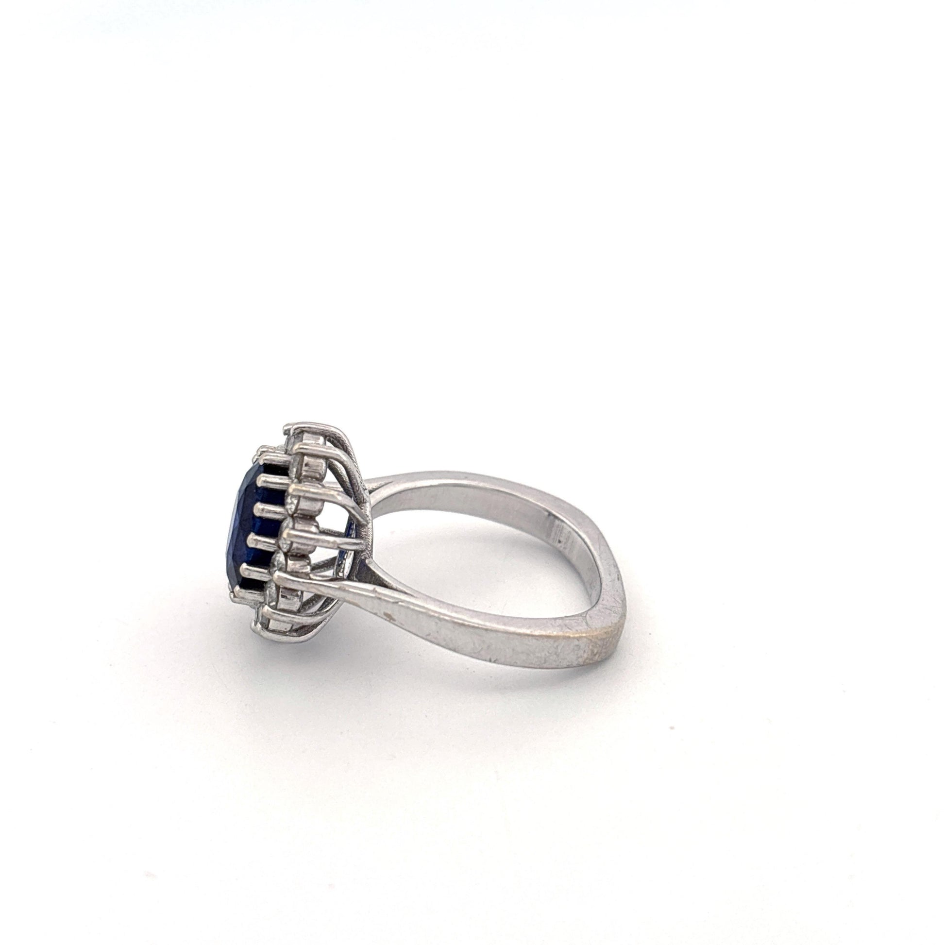 18KW Sri Lankan Sapphire 3.47CT Diamond Ring GIA