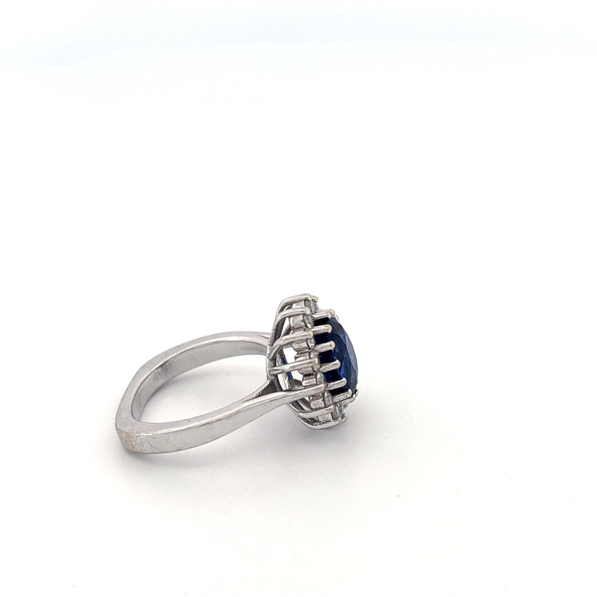 18KW Sri Lankan Sapphire 3.47CT Diamond Ring GIA