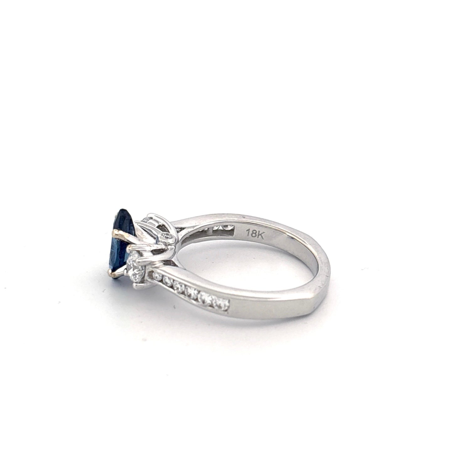 18K White Gold Sapphire & Diamond Ring