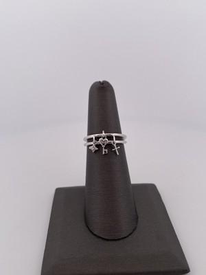 18k White Gold 0.03ctw Diamond Charm Ring/ Size 6/ 3.8g