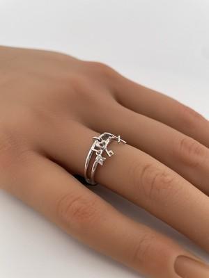 18k White Gold 0.03ctw Diamond Charm Ring/ Size 6/ 3.8g