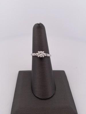18k White Gold 0.30ctw VS2 Diamond Ring/ Size 6.75/ 2.0g