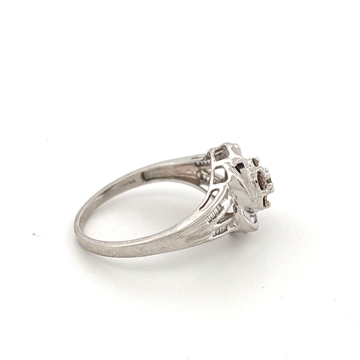 14k White Gold Diamond Ring