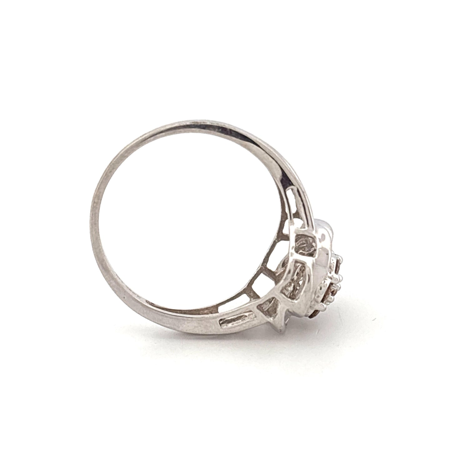 14k White Gold Diamond Ring