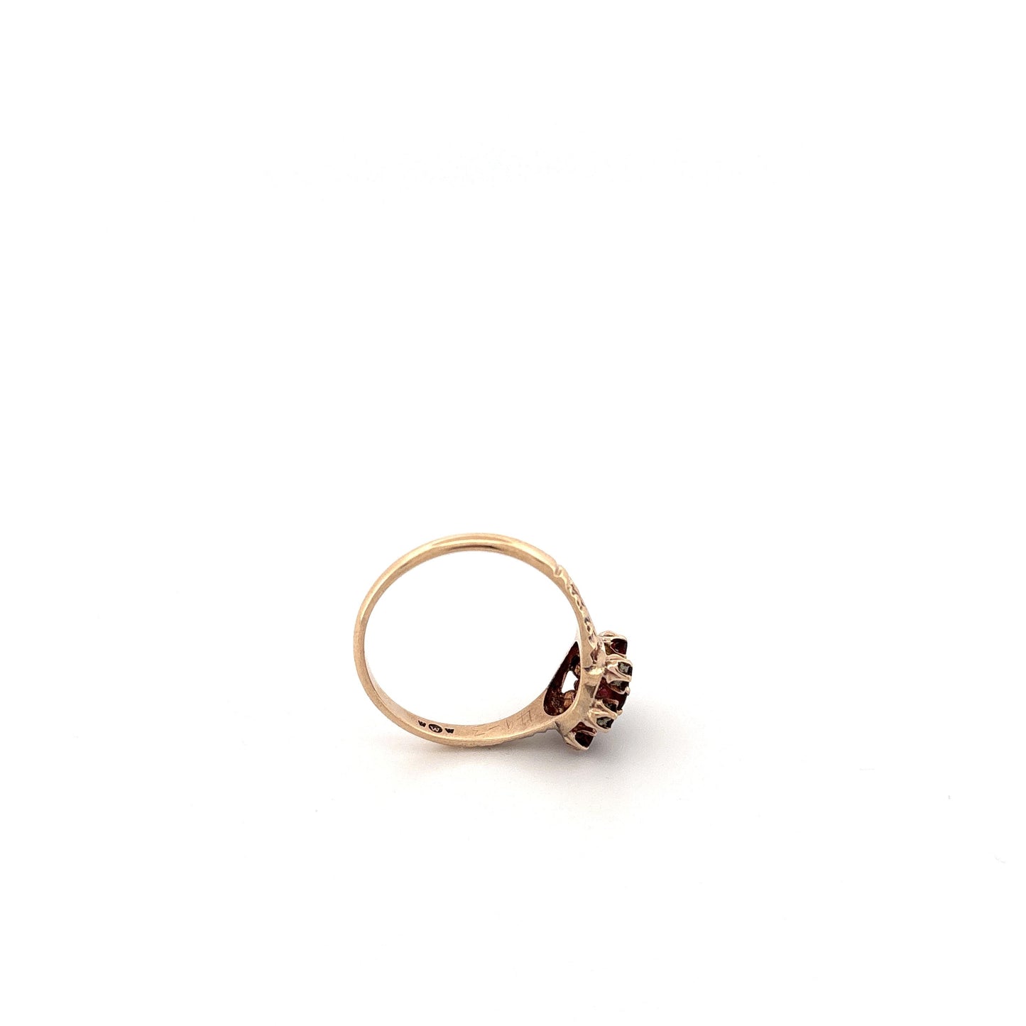 10k Garnet Floral Ring