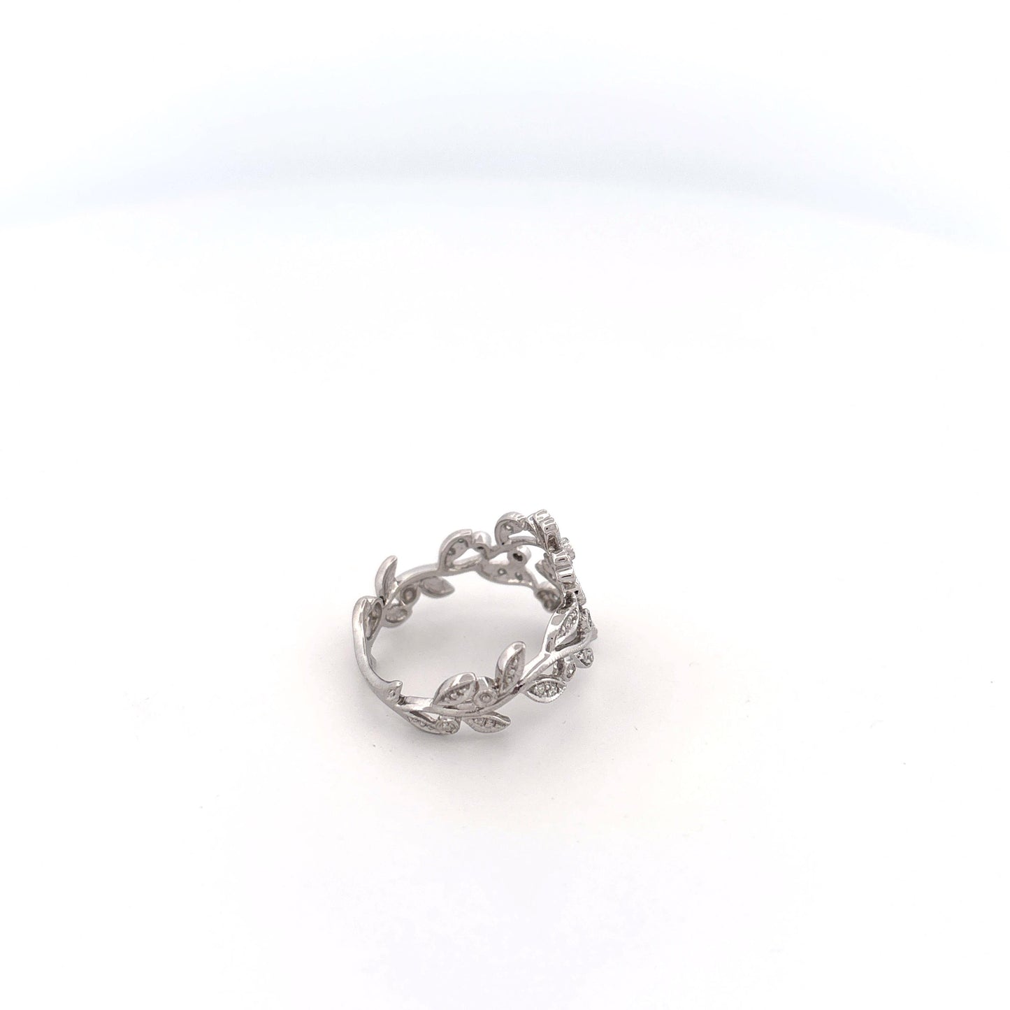 14K White Gold Floral Ring