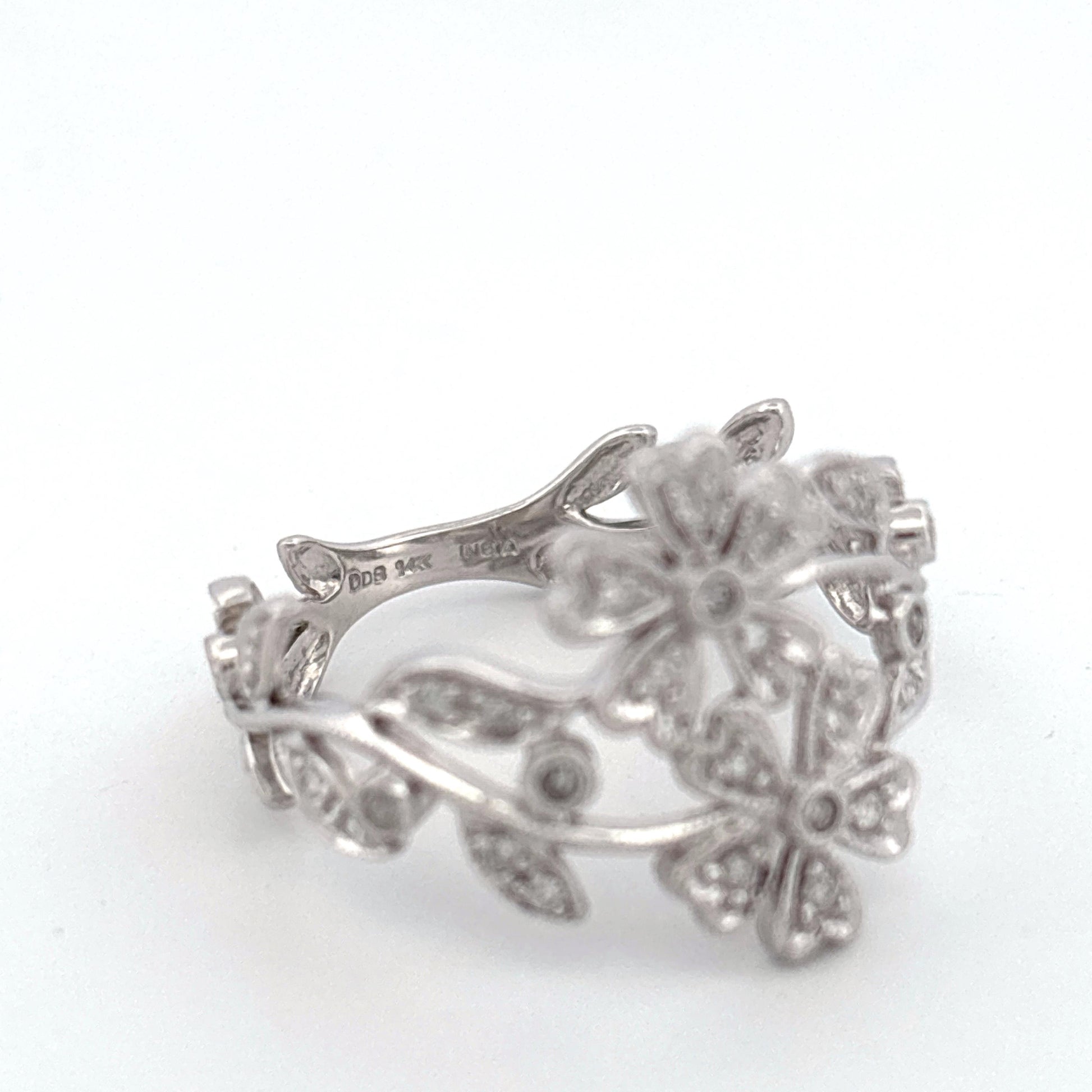 14K White Gold Floral Ring