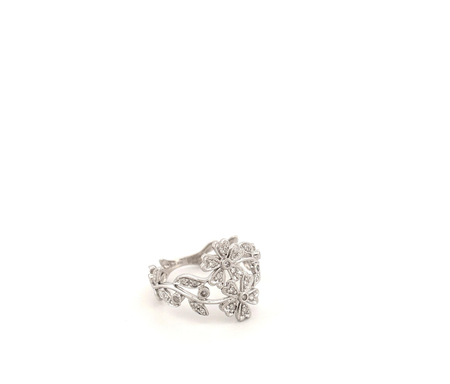 14K White Gold Floral Ring