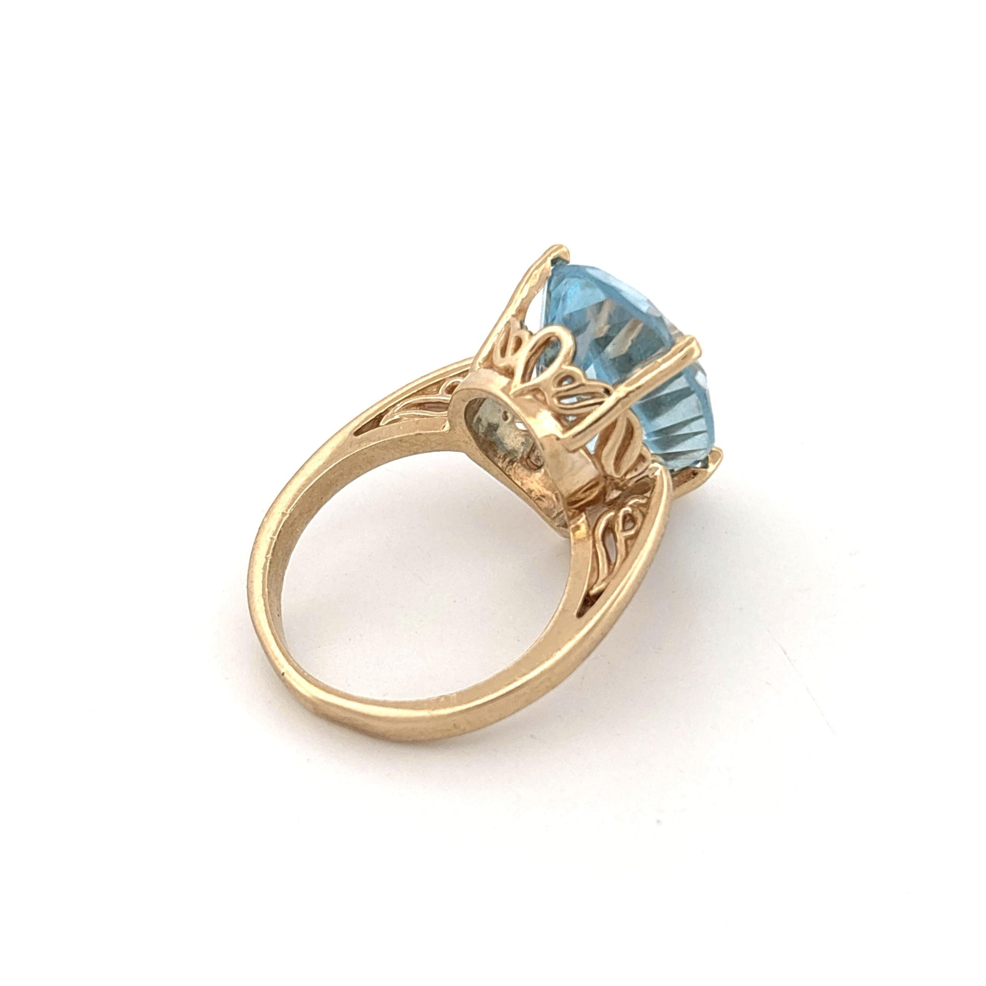 14K Pear Cut Topaz Ring
