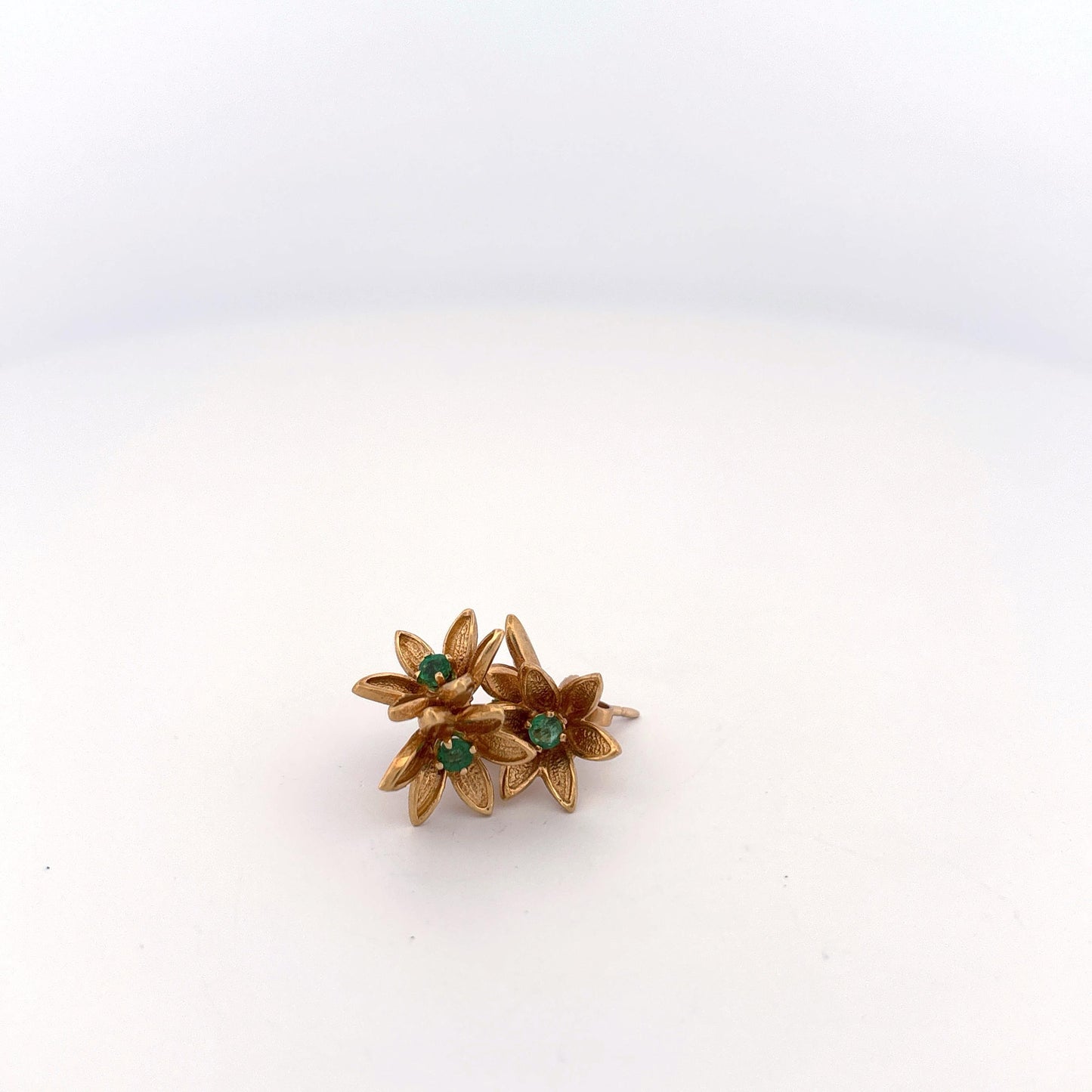 14K Emerald Flower Earring Studs