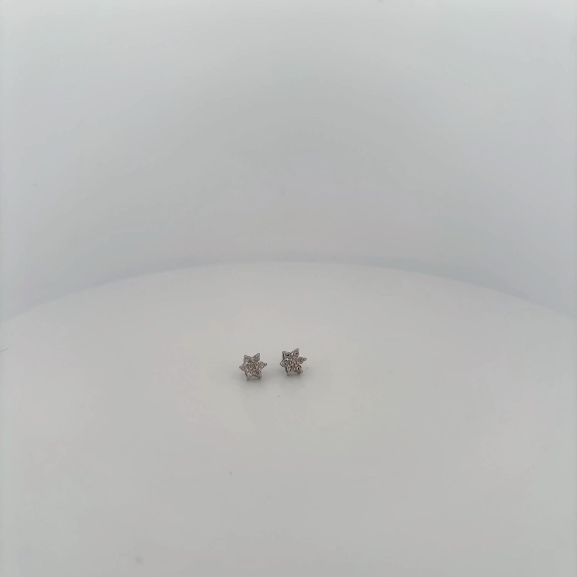 14K White Gold Flower Cluster Diamond Stud Earrings