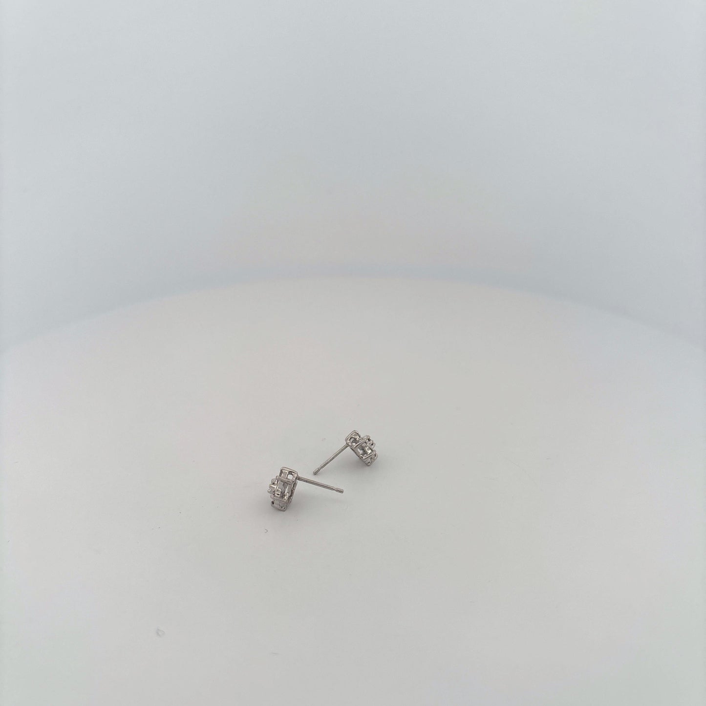 14K White Gold Flower Cluster Diamond Stud Earrings