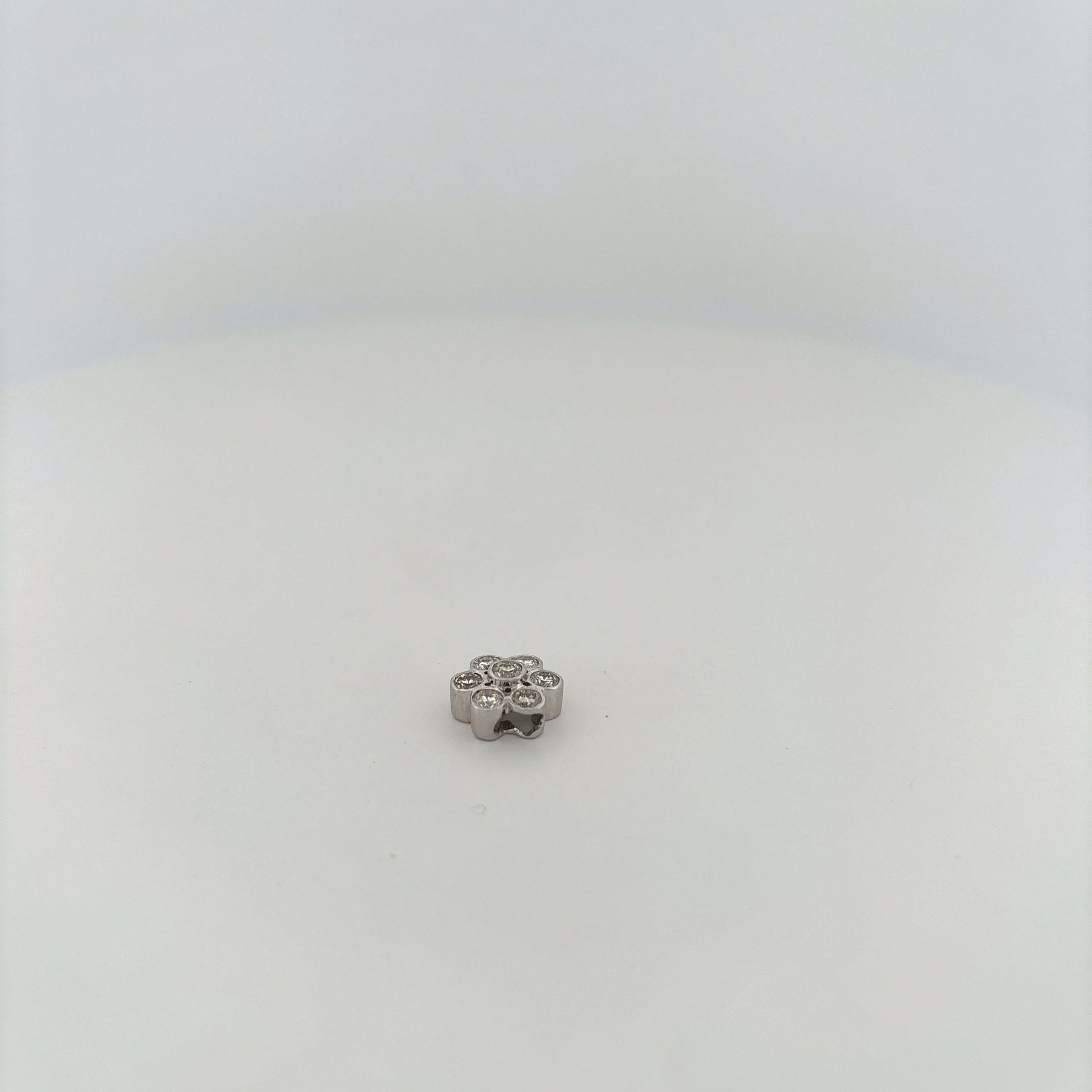 14K White Gold Diamond Flower Pendant Bezel Set