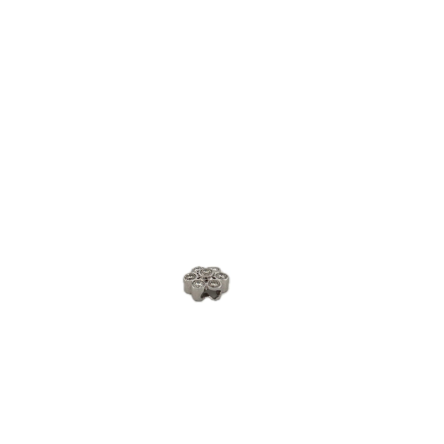 14K White Gold Diamond Flower Pendant Bezel Set