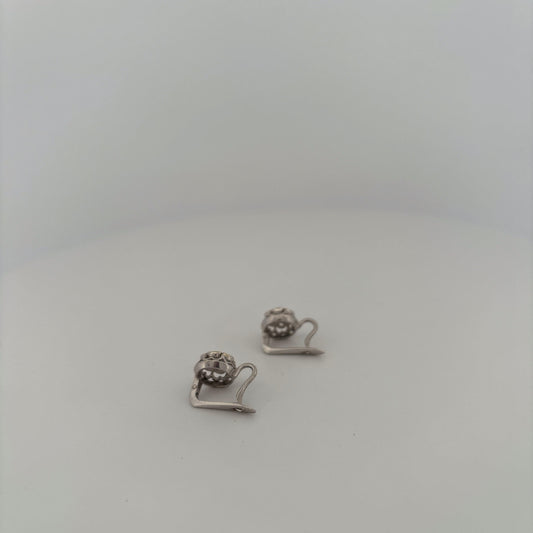 18K White Gold Flower Diamond Drop Earrings