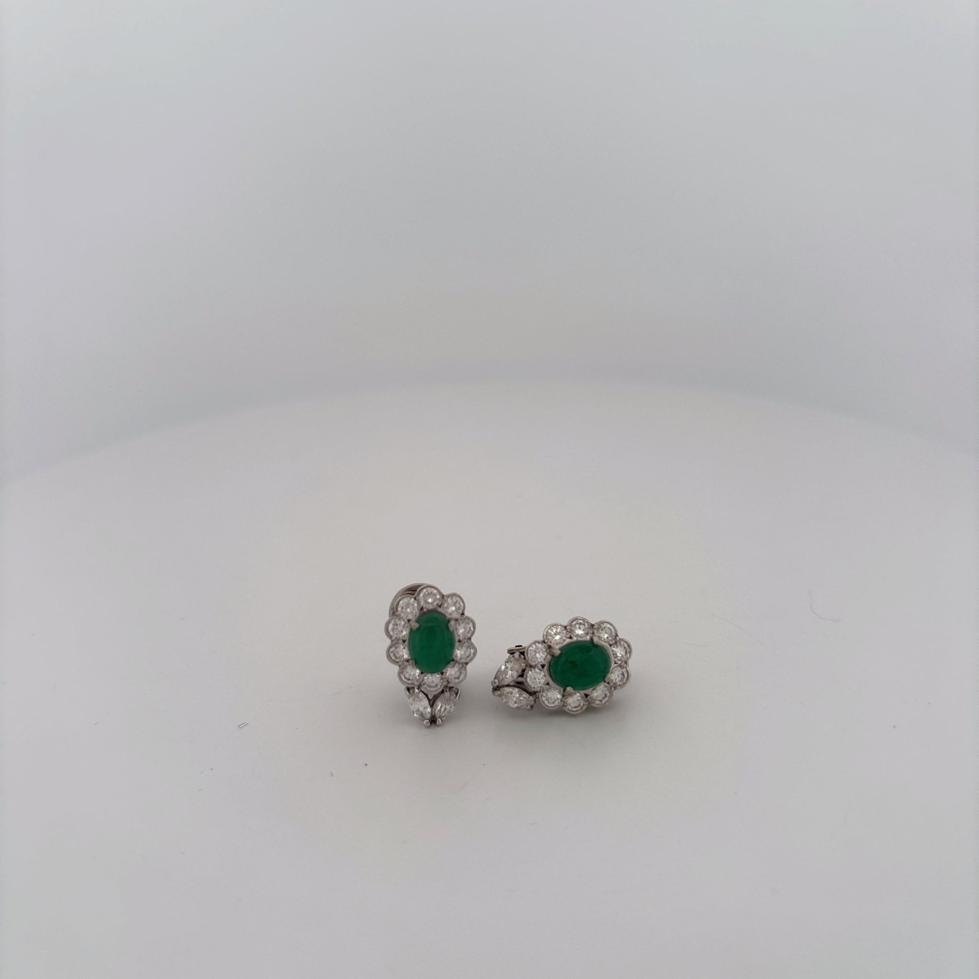 14K Emerald and Diamond Flower Earrings With Diamond