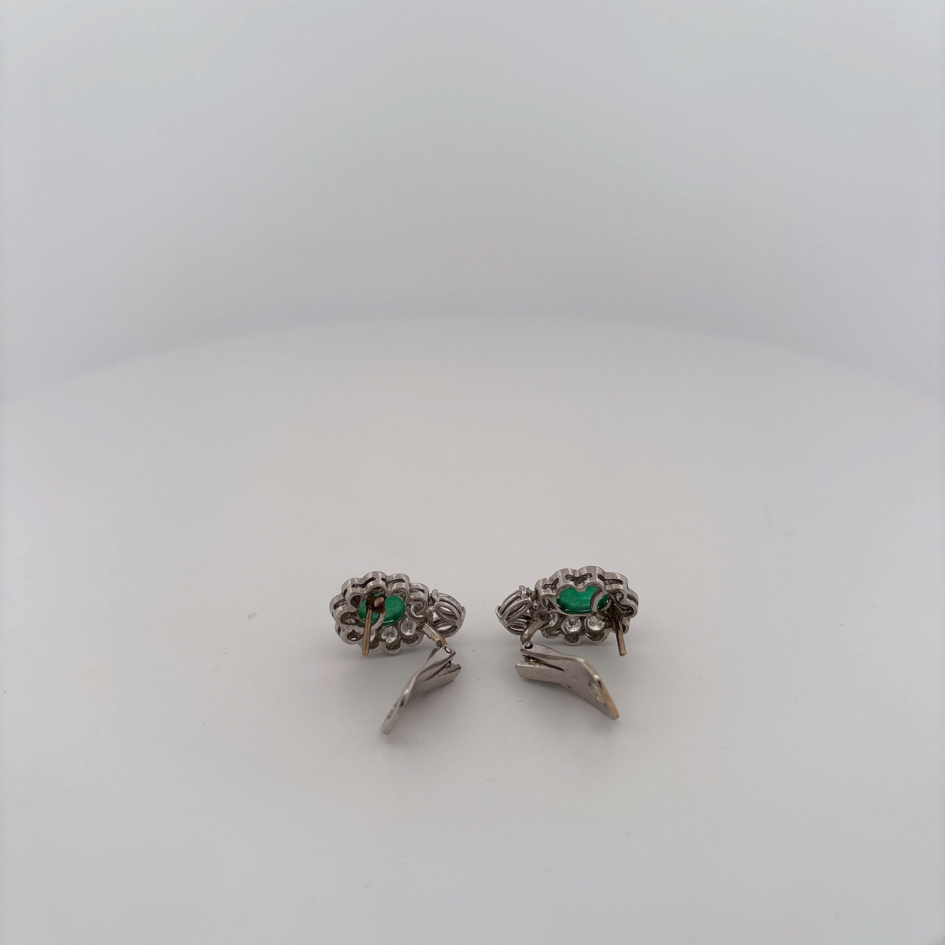 14K Emerald and Diamond Flower Earrings With Diamond