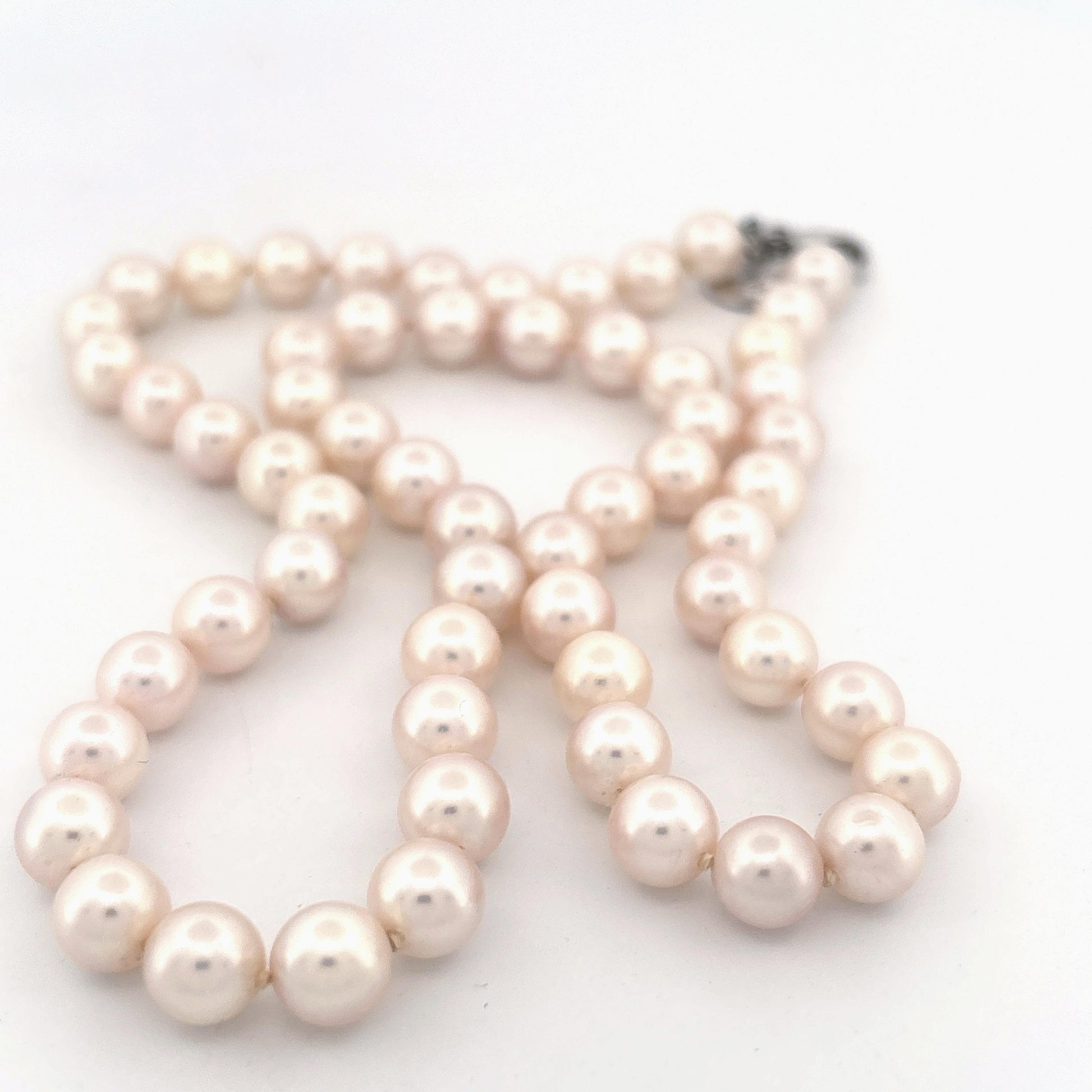 Tiffany Essential Pearls Collection Necklace
