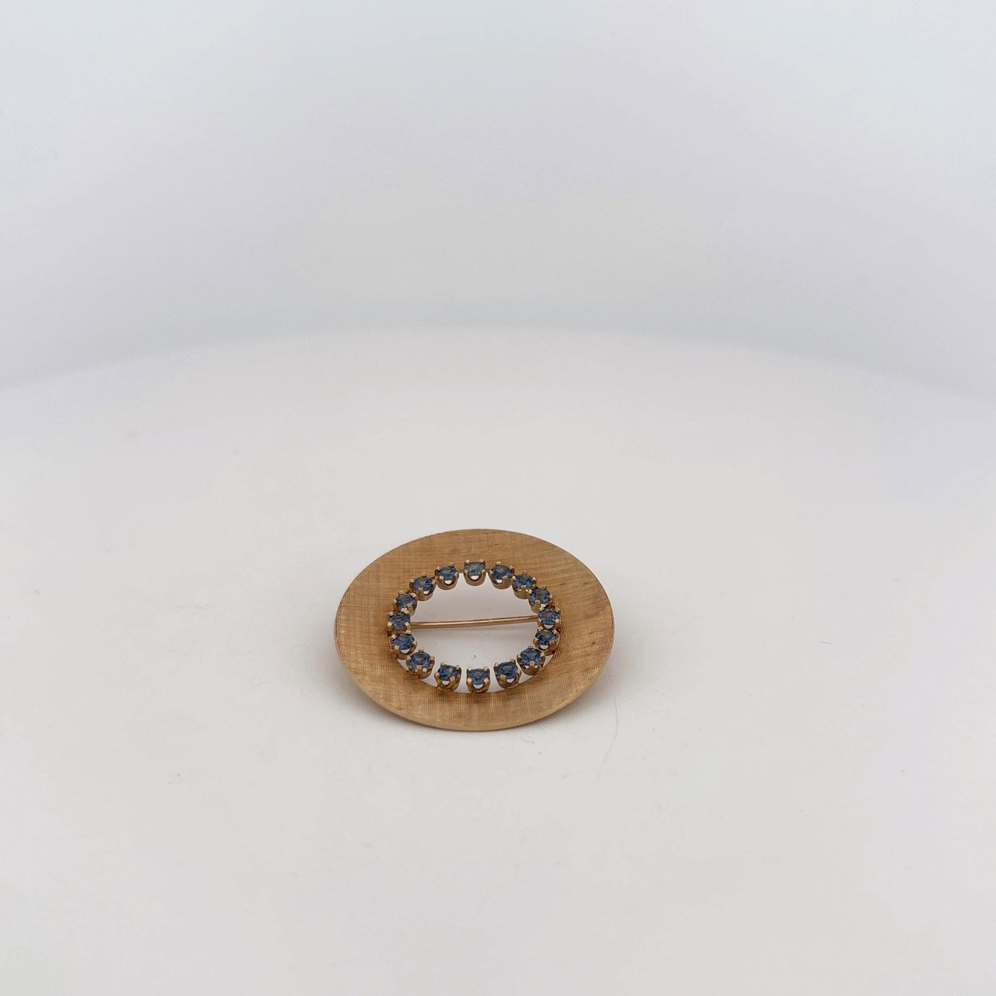 GIA 14K Yellow Gold Brooch Sapphire 1.0ctw