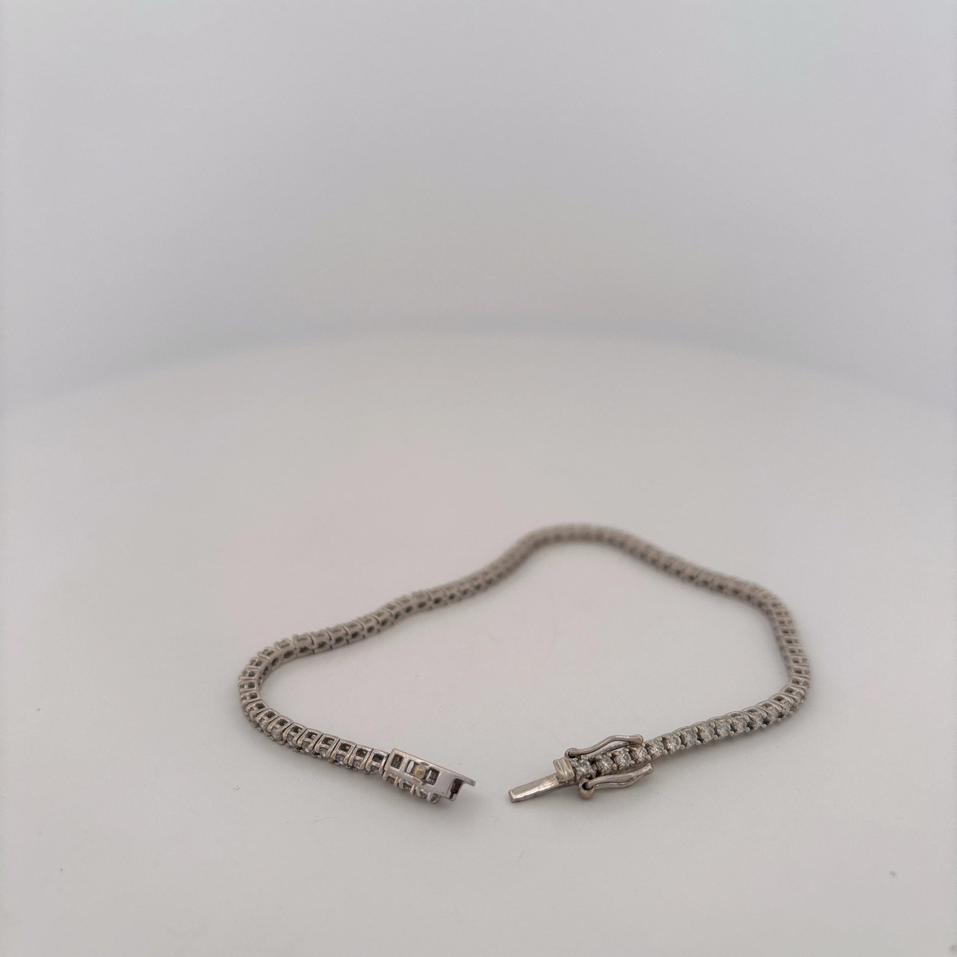 14K White Gold Tennis Bracelet 1.18 Carats