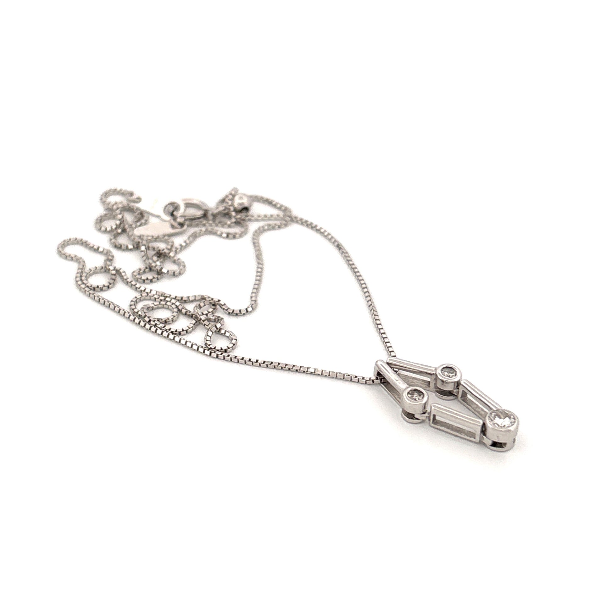 18K WG 0.20CTW Diamond Pendant on 18 Inch Chain