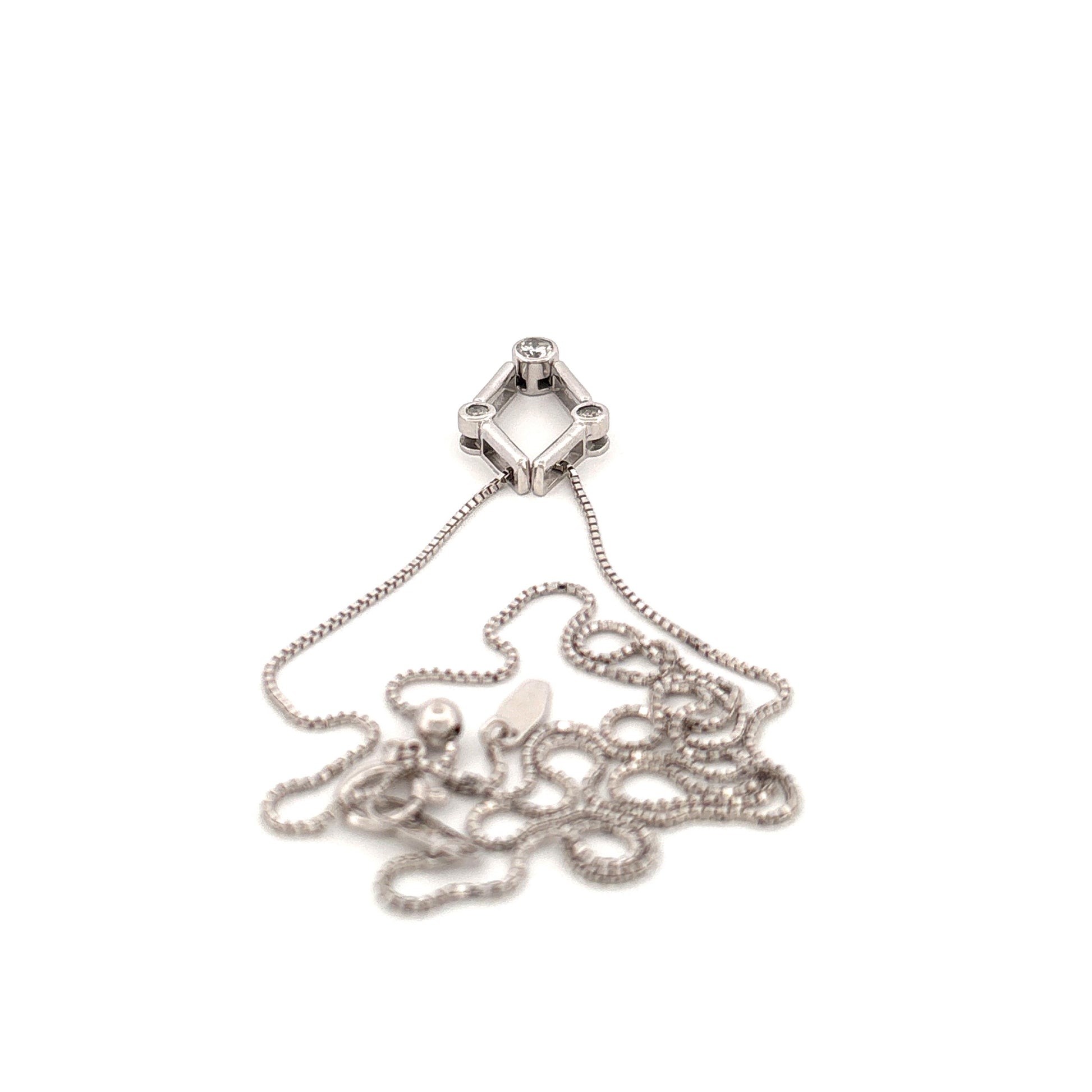 18K WG 0.20CTW Diamond Pendant on 18 Inch Chain