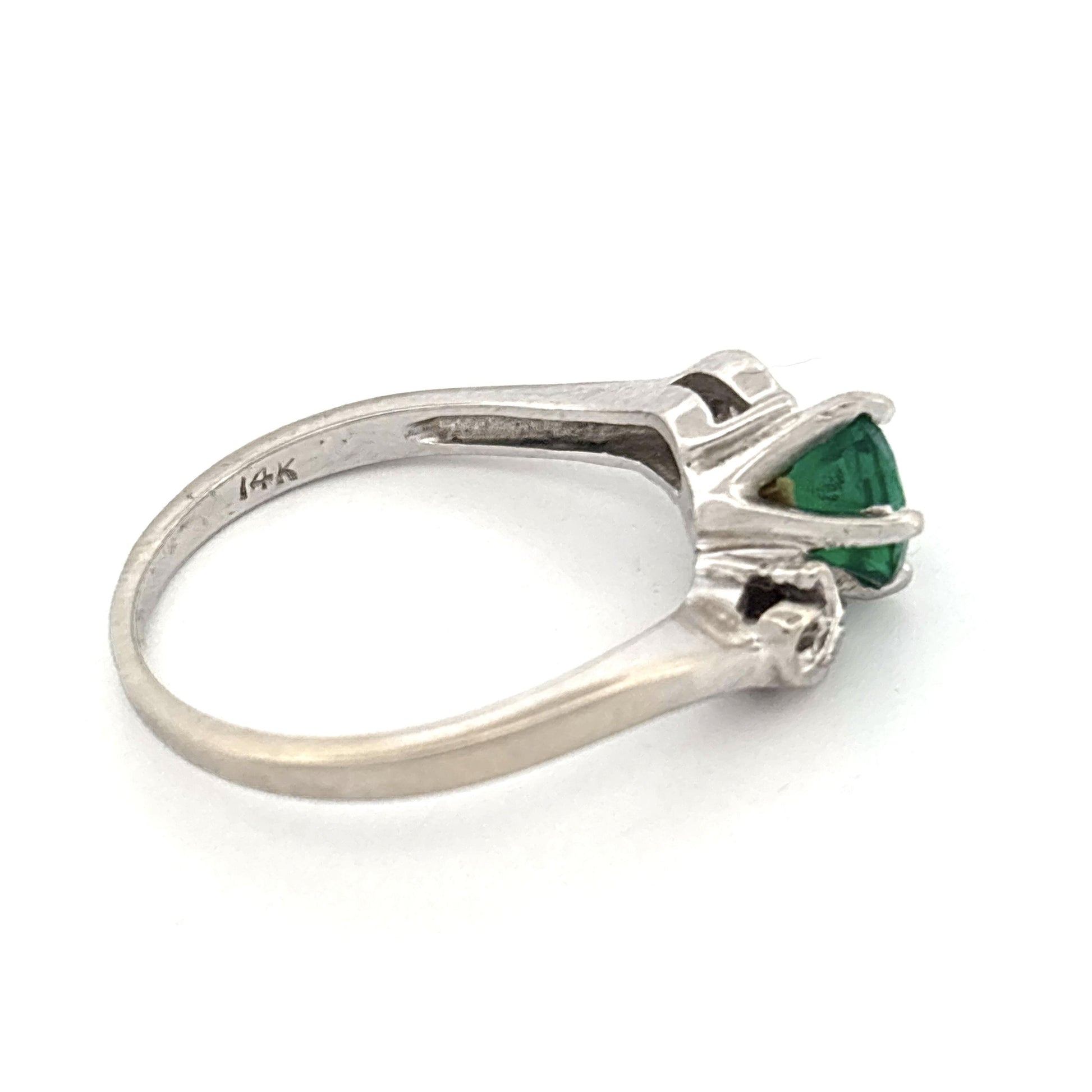 14k White Gold Round Emerald and Diamond Ring