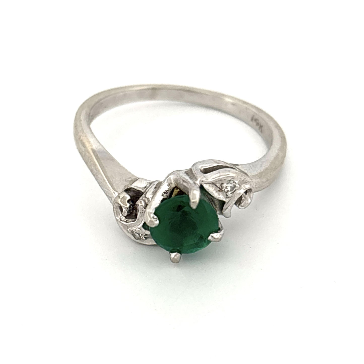 14k White Gold Round Emerald and Diamond Ring