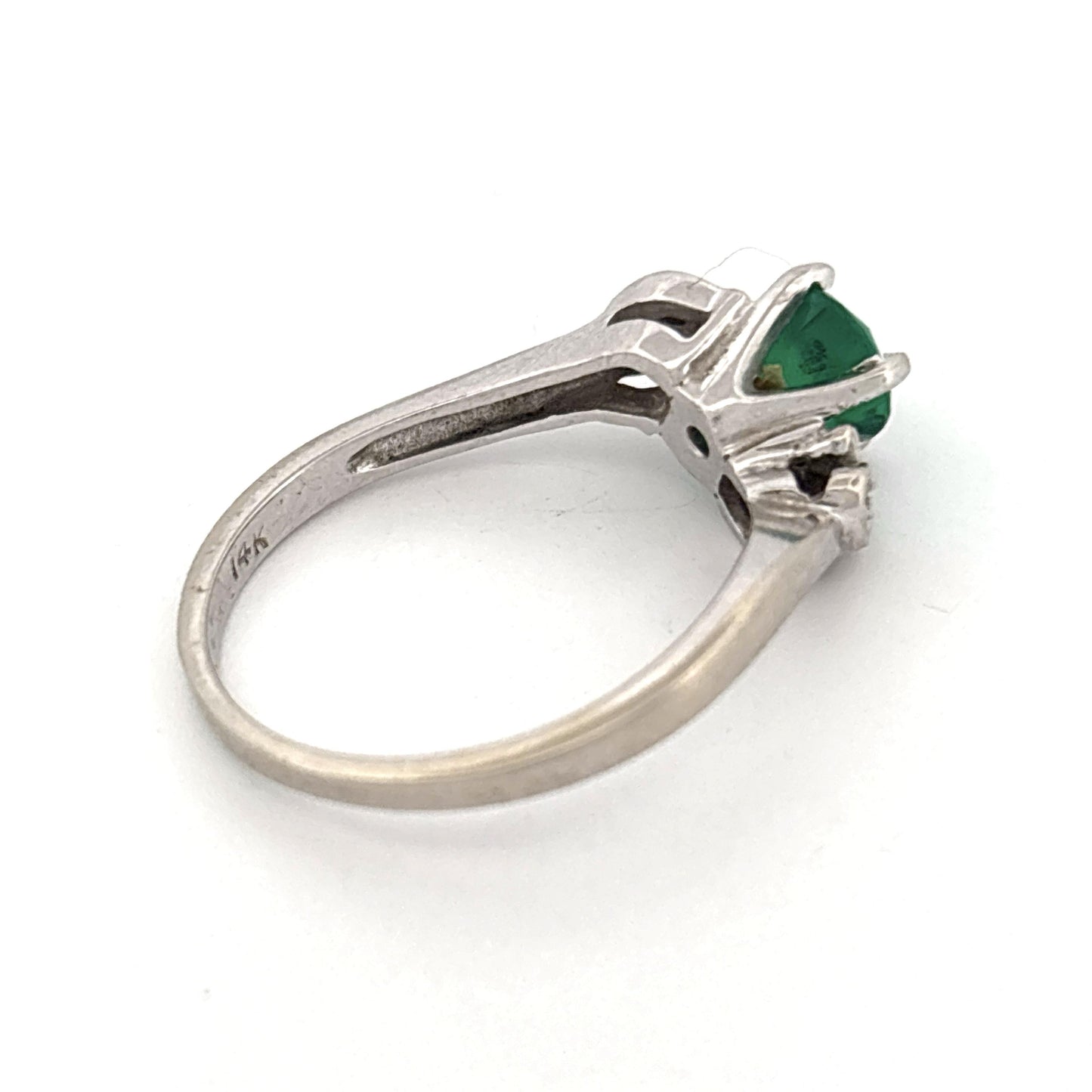 14k White Gold Round Emerald and Diamond Ring