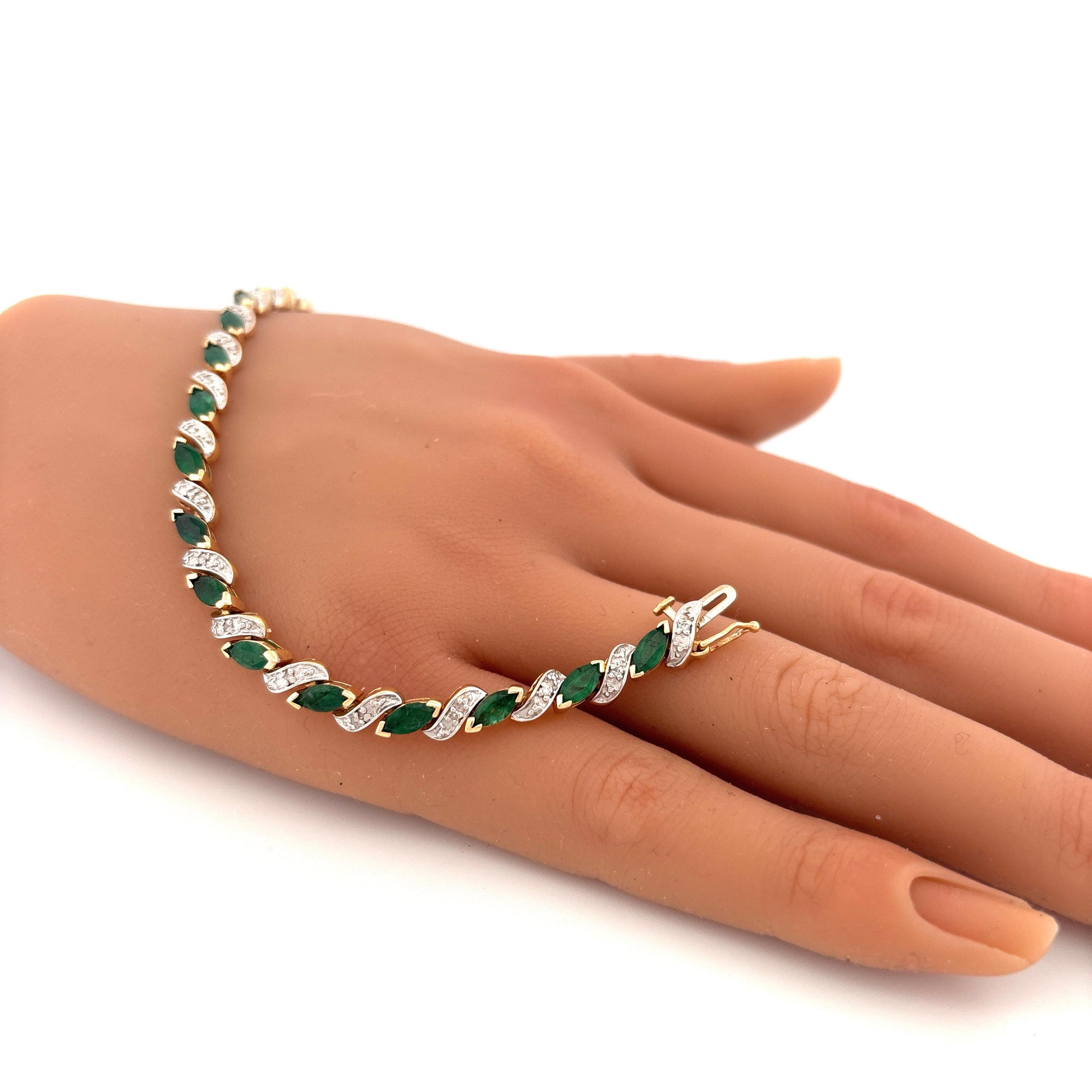 14K Yellow Gold Emerald Marquise 2.85ct and Diamond 0.095ct Tennis Bracelet
